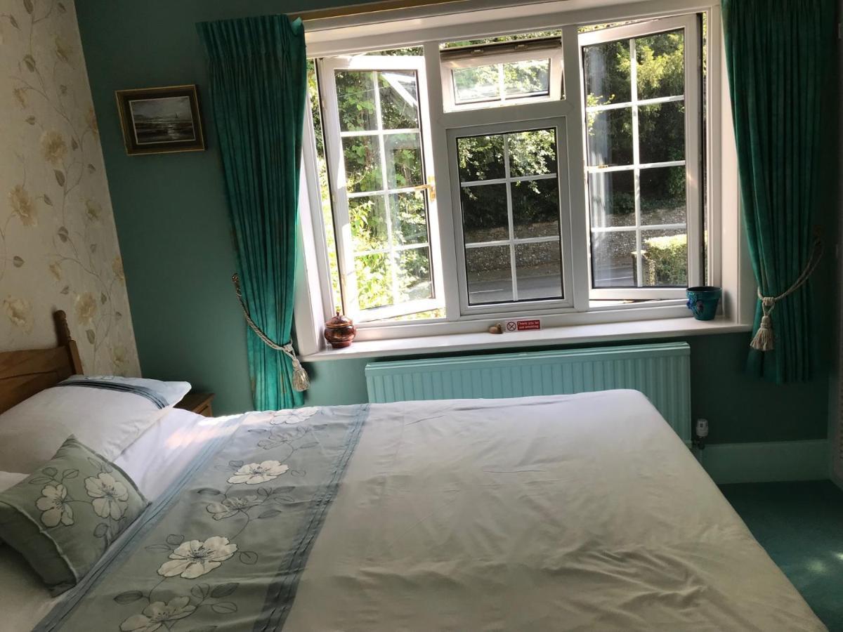 דורקינג Chart House Bed And Breakfast מראה חיצוני תמונה