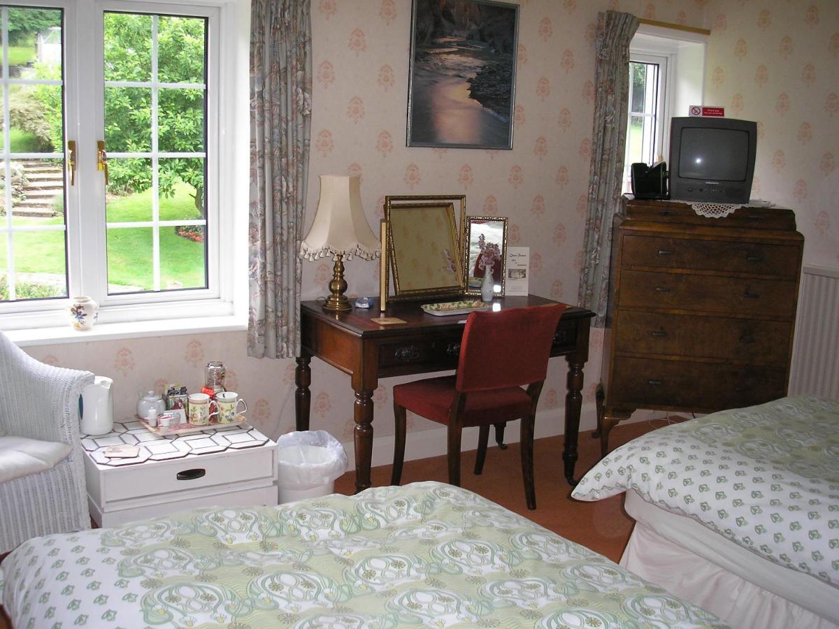 דורקינג Chart House Bed And Breakfast מראה חיצוני תמונה